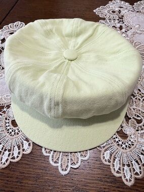 POL pastel yellow/green hat
